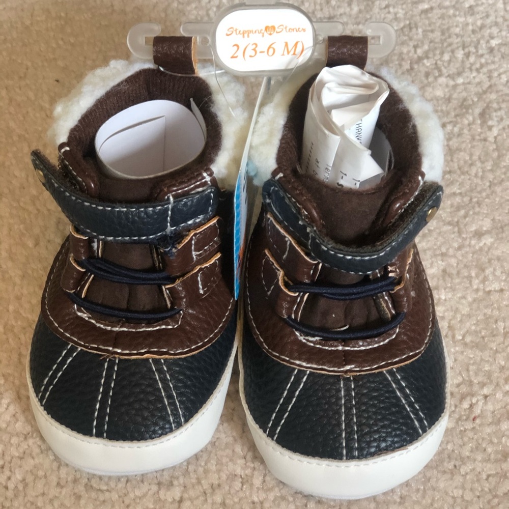 Baby Duck Boots- NWT